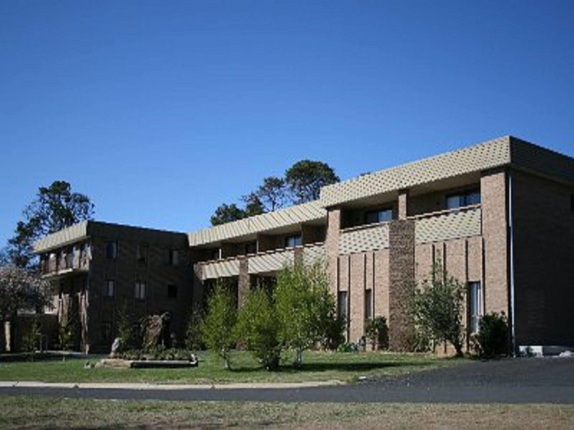 Southern Cross Motor Inn Беридейл Екстериор снимка